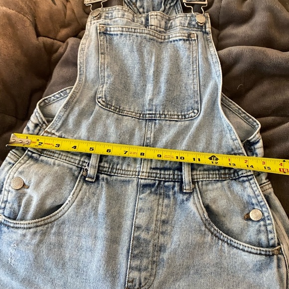 Refuge Light Wash Denim Overalls - Medium - Picture 5 of 7